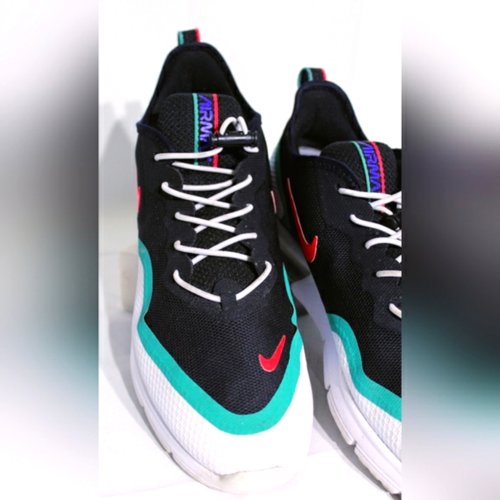 Nike Air Max Sequent 4.5 Black Kinetic Green, sz men's 9, EUC